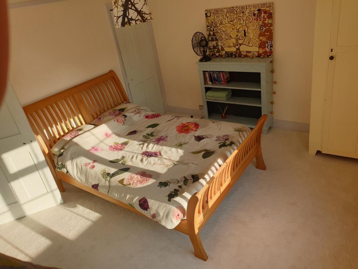 Lotus Pod House Homestay Horsell 외부 사진