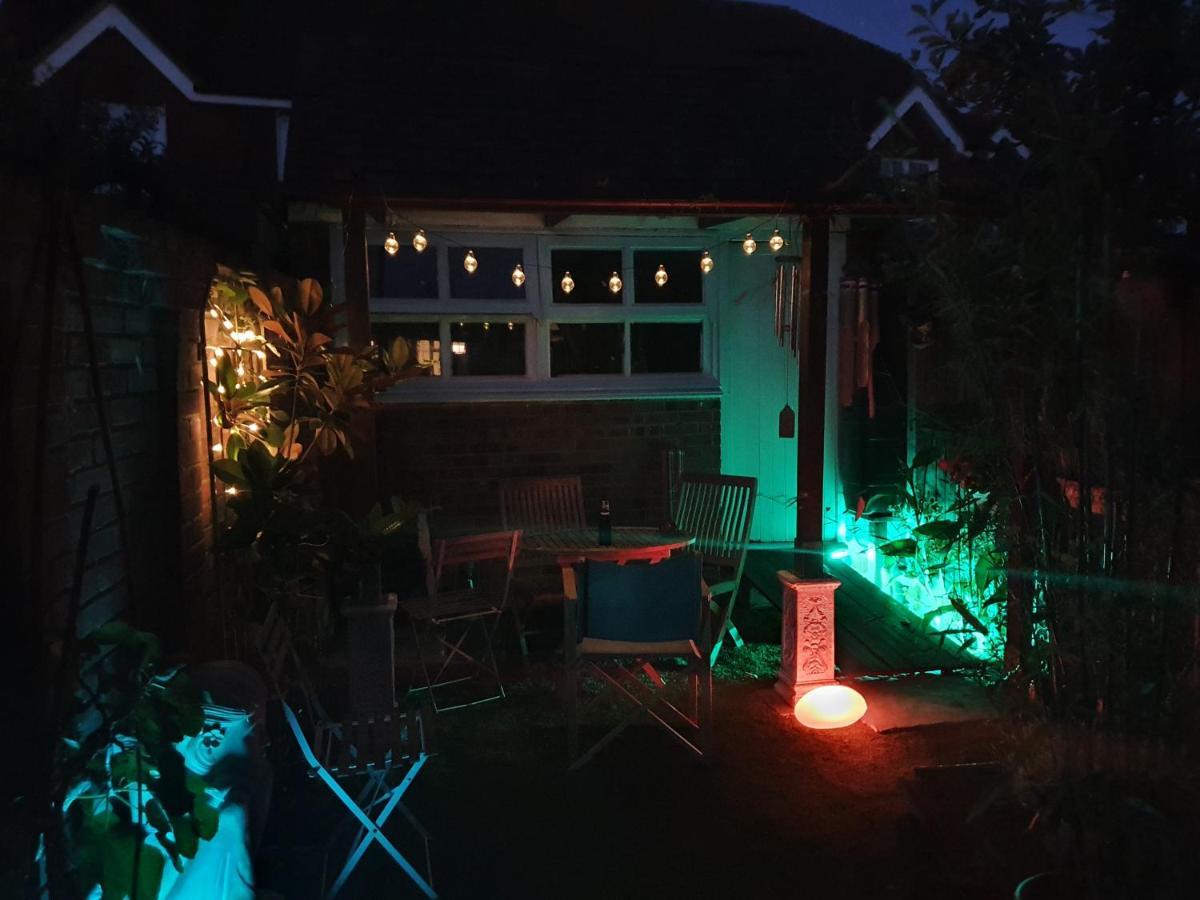 Lotus Pod House Homestay Horsell 외부 사진