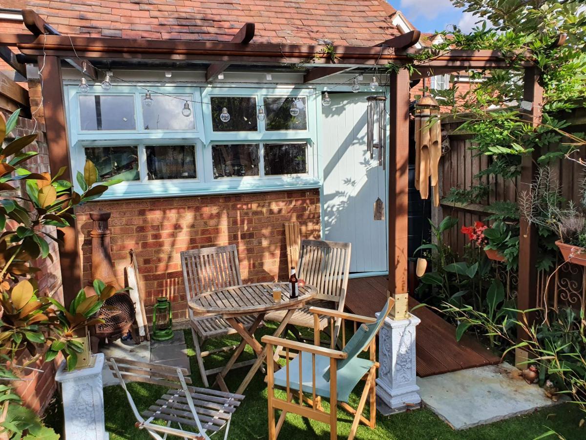 Lotus Pod House Homestay Horsell 외부 사진